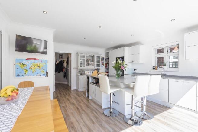 Kitchen Pic 2