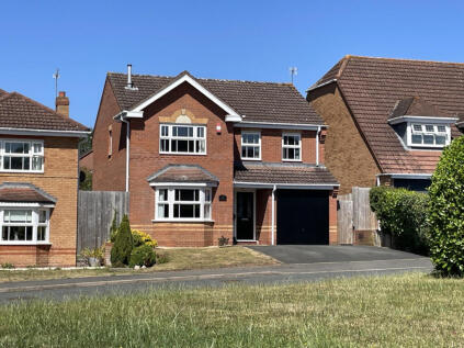 Oak Tree Drive, Cutnall Green, WR9