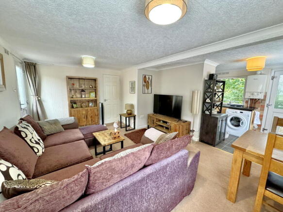 Glenfield Close, Glenholt Park, Plymouth photo 4