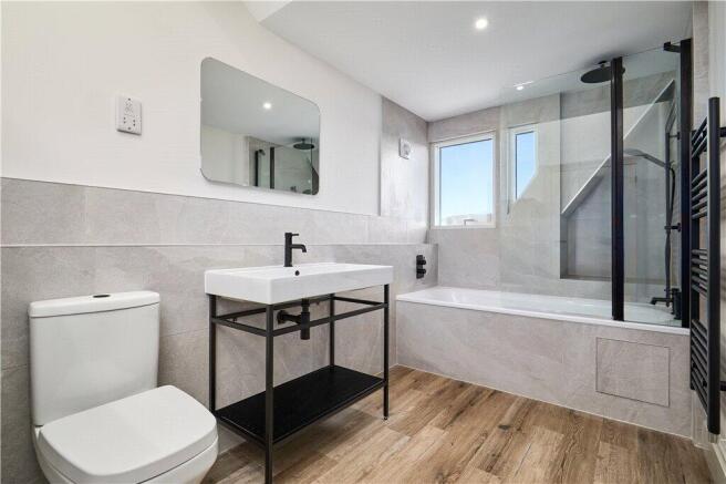 2 bed Penthouse for sale Image 9