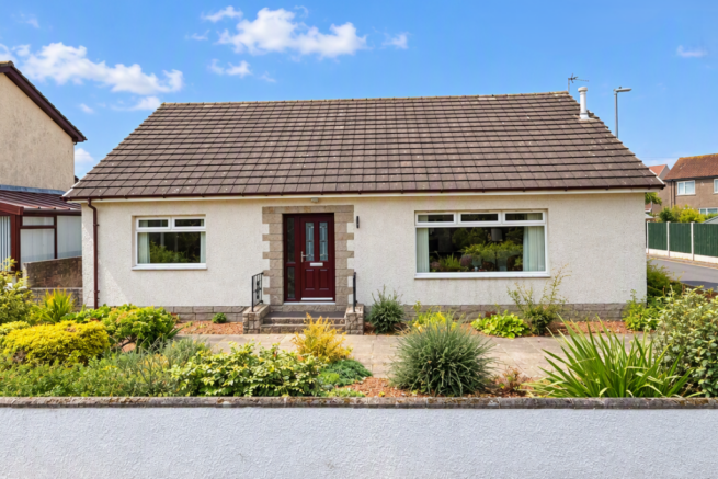 3-bed detached on 57, Ardneil Court, Ardrossan, £205,000
