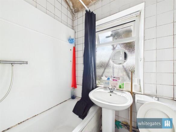4 bed Terraced for sale Image 9