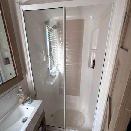 2 bed Caravan for sale Image 7
