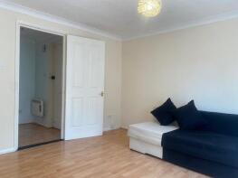 37, Pennyroyal Court, Reading RG1 6HE