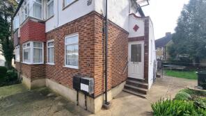 23, Stainton Road, Enfield EN3 5JP