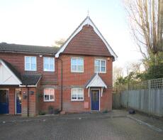 8, Royal Close, Orpington BR6 7BH