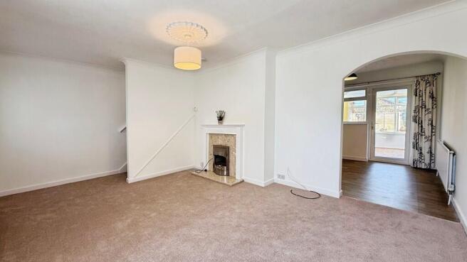 Hollis Way, Southwick photo 4