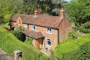 8 Boundstone Cottage, Gardeners Hill Road, Wrecclesham, Farnham GU10 4RL