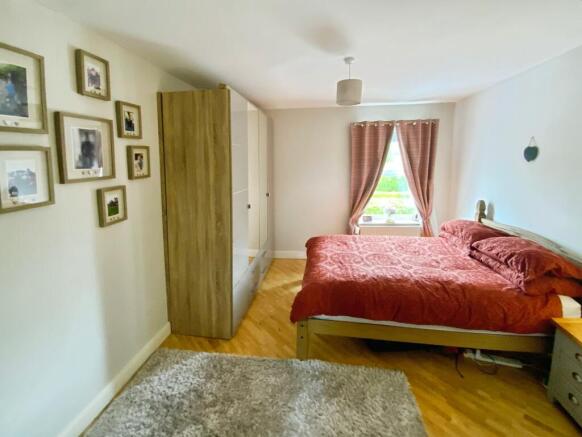 2 bed Terraced for sale Image 6