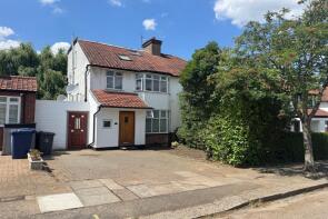 15, Oakwood Drive, Edgware HA8 9LG