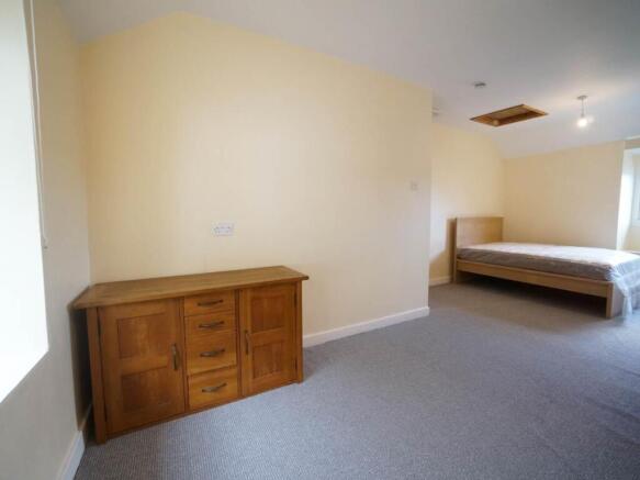370HighStreet_B2.3.JPG