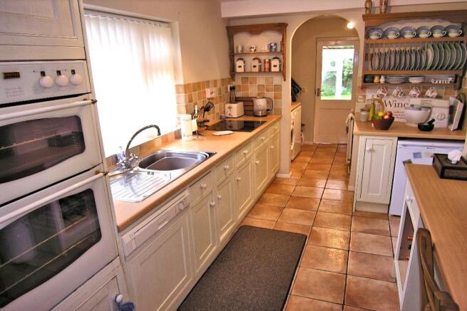 KITCHEN VIEW 1