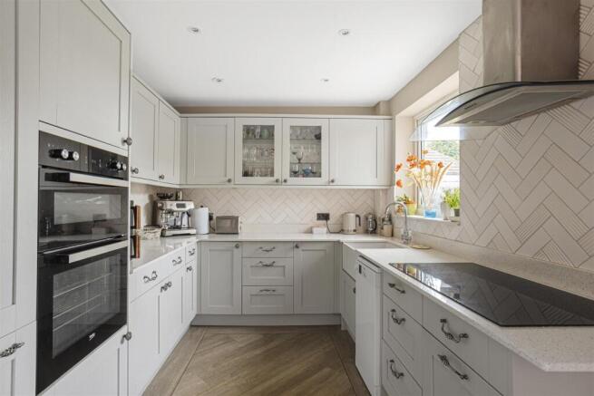 3 bed Detached for sale Image 5