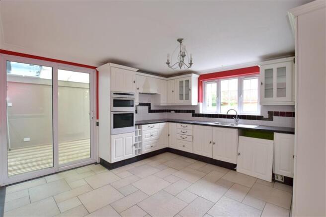 Kitchen/ Breakfast Area