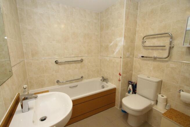 Photo 8