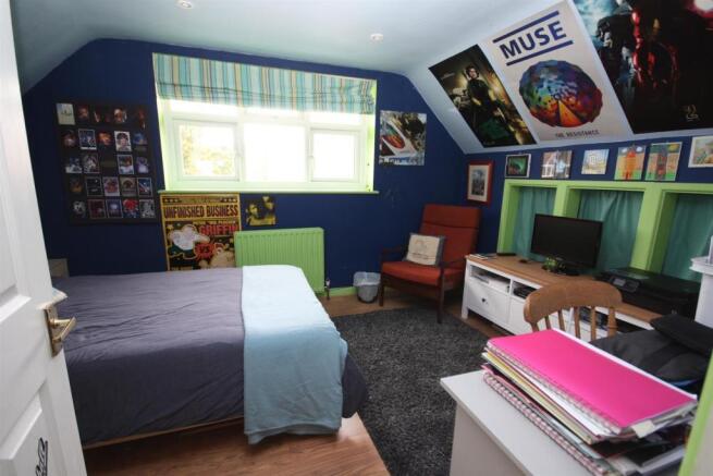 BEDROOM 4