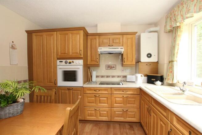 Kitchen.JPG