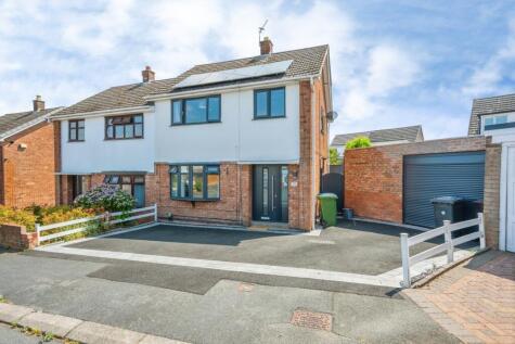 Greenhill Close, Dosthill, Tamworth, Staffordshire, B77