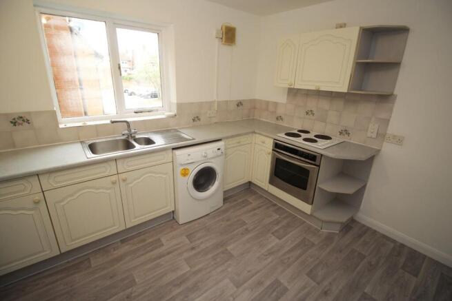 Kitchen 2.JPG