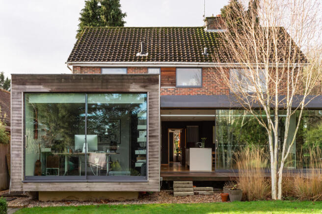 Glass House (1).jpg