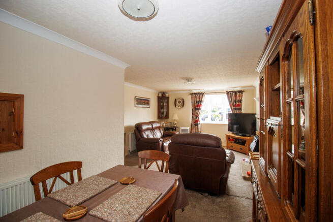 3 bed Link Detached House for sale Image 4