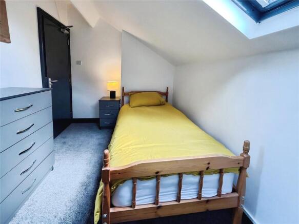 4 bed Terraced for sale Image 6