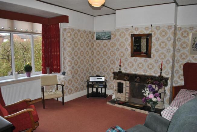 Rear dining/sitting room