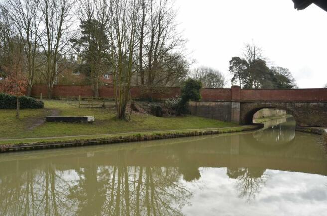 Canalside Locatio...