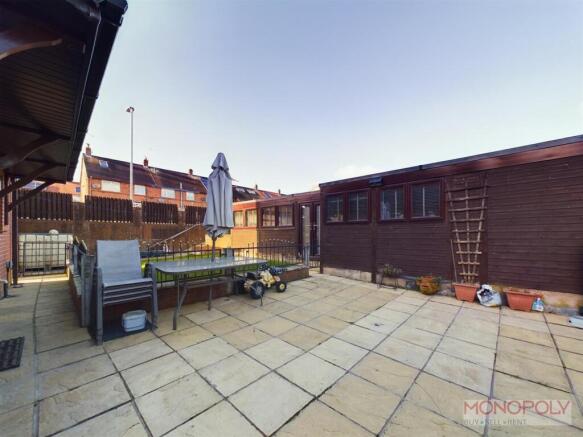 CAM01979G0-PR0404-STILL029.jpg