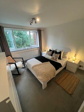 Bedroom 1.jpg
