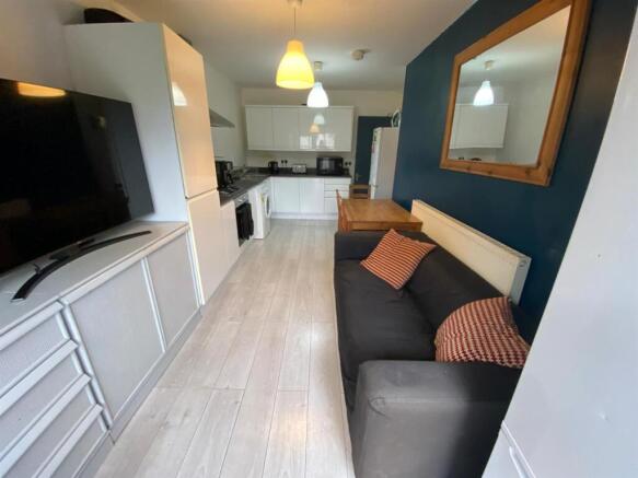 Communal Kitchen / Living Area