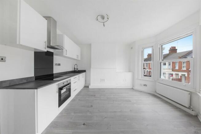 Flat 2, 43 Cobbold Road - fqxKZ0inzJ8n8x35XGK7.jpg