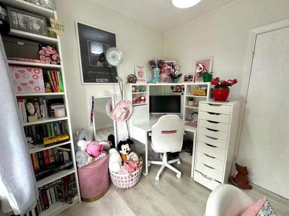 Photo 10