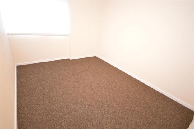 8 riverside walk 6.jpg