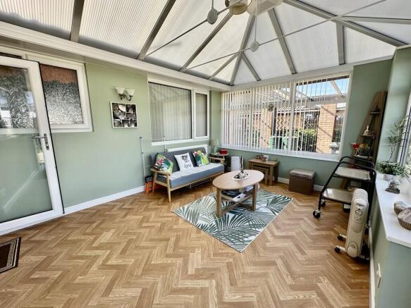 3 bed Semi-Detached Bungalow for sale Image 12