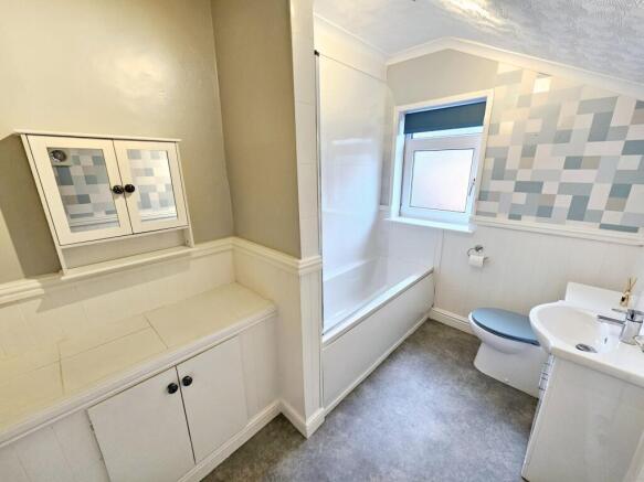 2 bed Terraced for sale Image 10