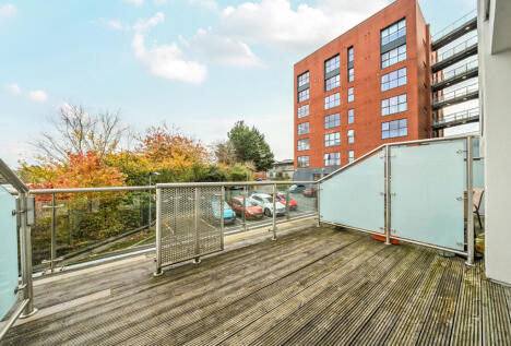 Skypark Road, Bristol, Somerset, BS3