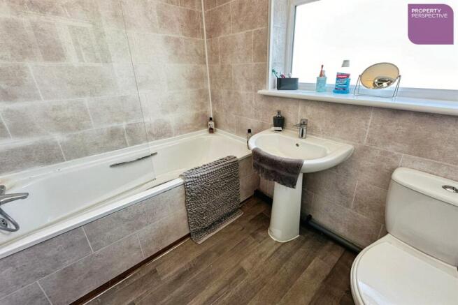 3 bed Semi-Detached for sale Image 12