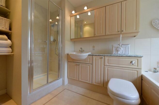 Ensuite