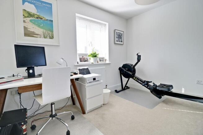 Bedroom 2 (Double)