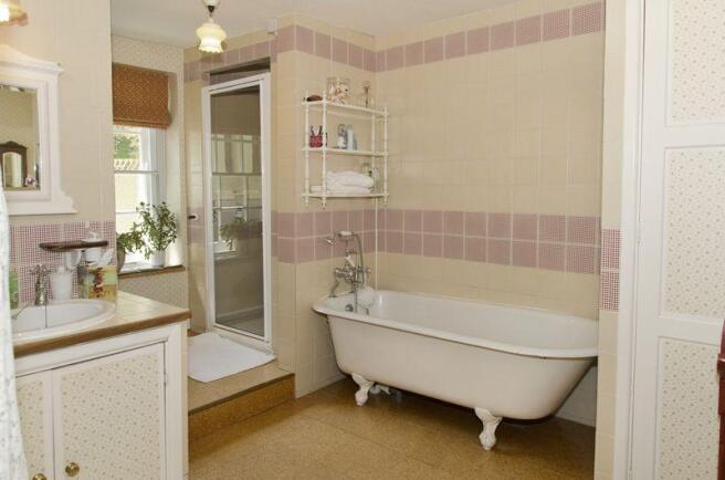 Family Bathrom