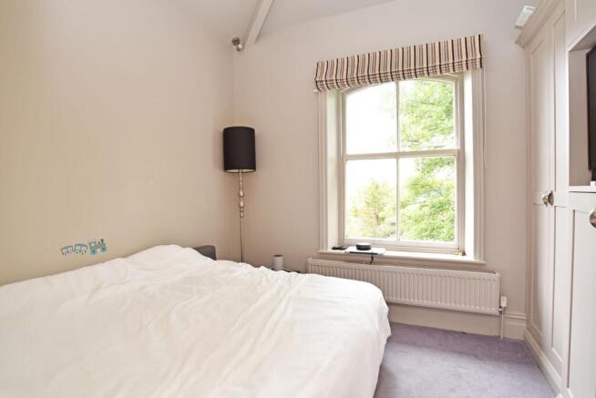 2 bed Flat to rent Image 6