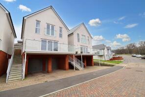 31, Bramling Crescent, Tunbridge Wells TN2 3YG