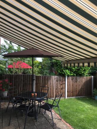 Awning.jpg