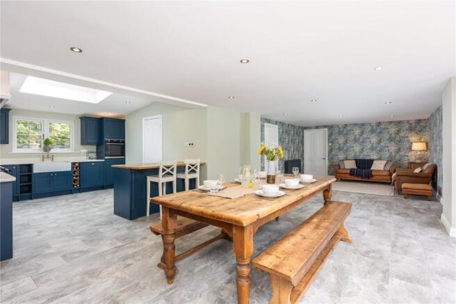 Kitchen/Dining Room