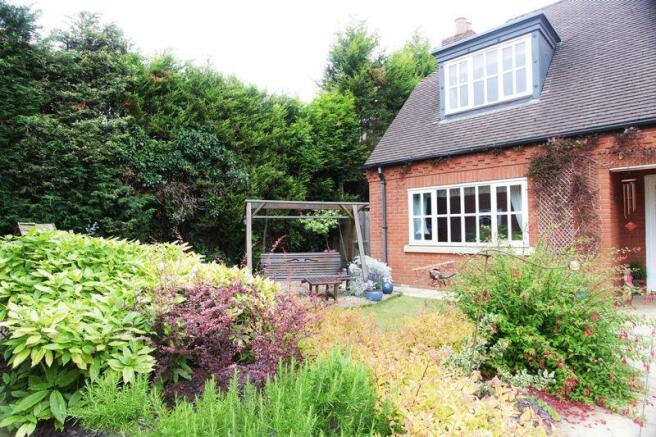 Front garden s...