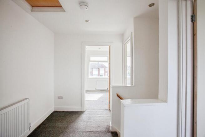 3 bed Semi-Detached for sale Image 8