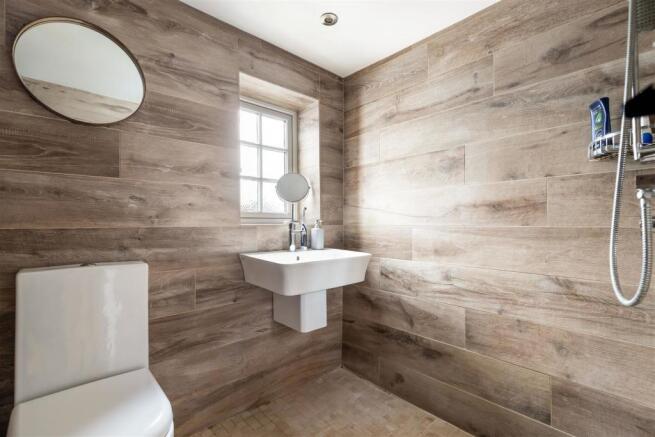 Shower Room.jpg
