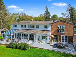 Hedgeside, Worsall Road, Yarm TS15 9DD