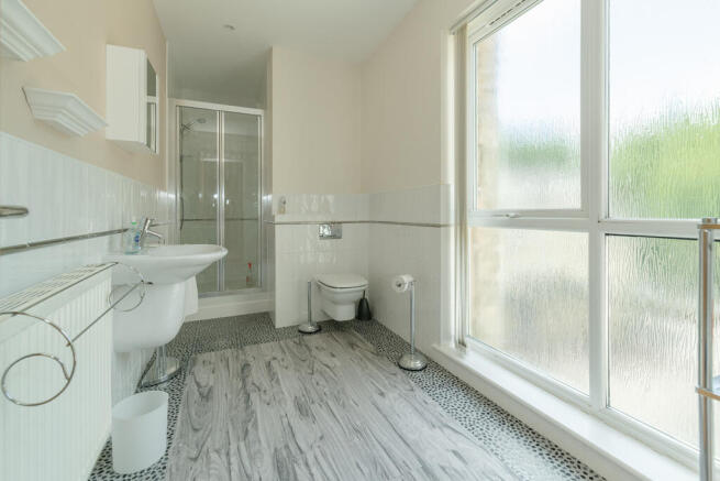 2 bed Penthouse for sale Image 7